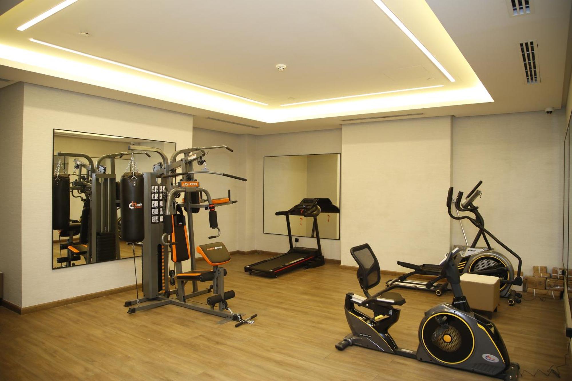 Hotel Maden Alrawda Medina Esterno foto The gym at the hotel