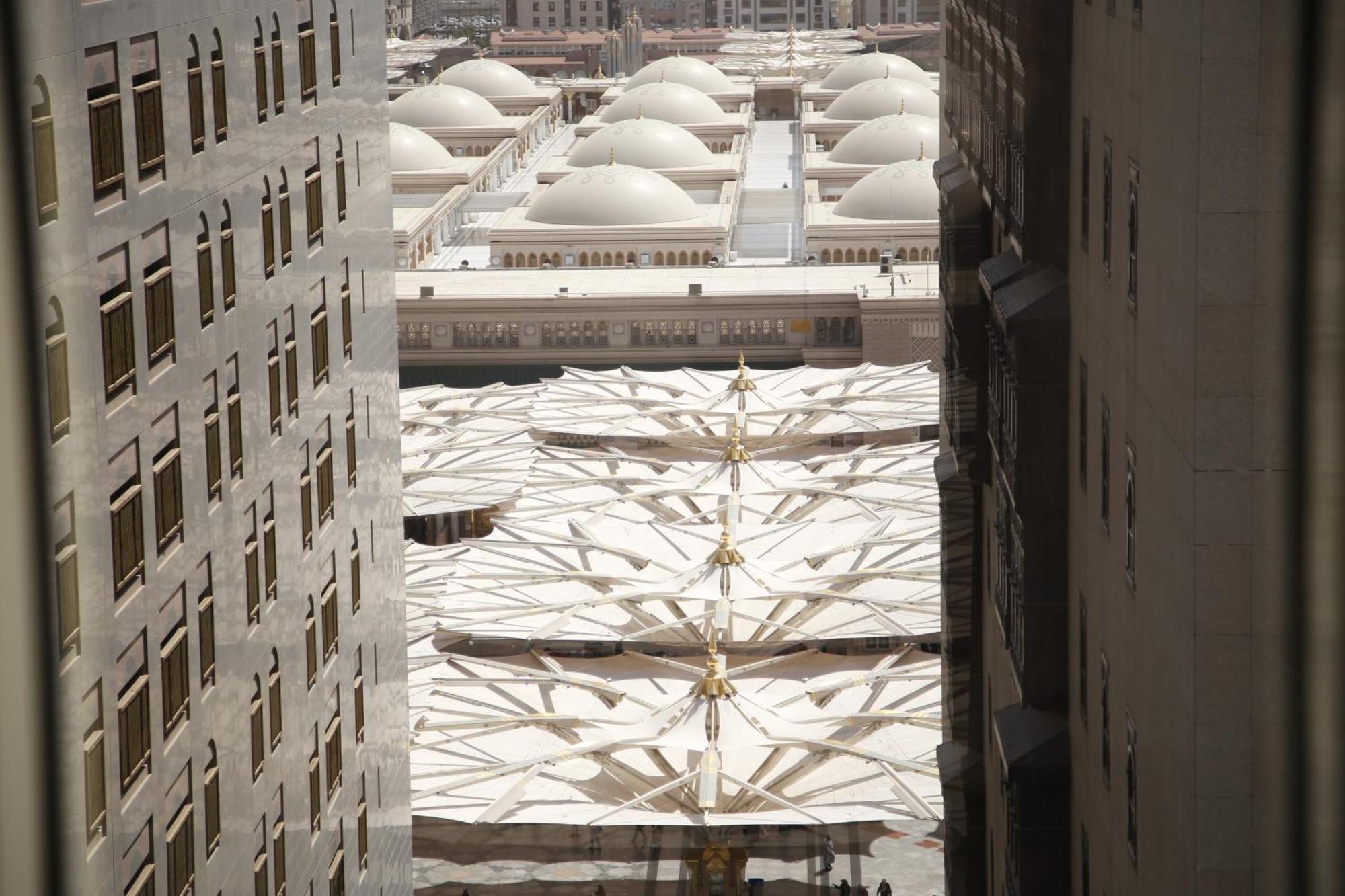 Hotel Maden Alrawda Medina Esterno foto The al-Masjidal Nabawi